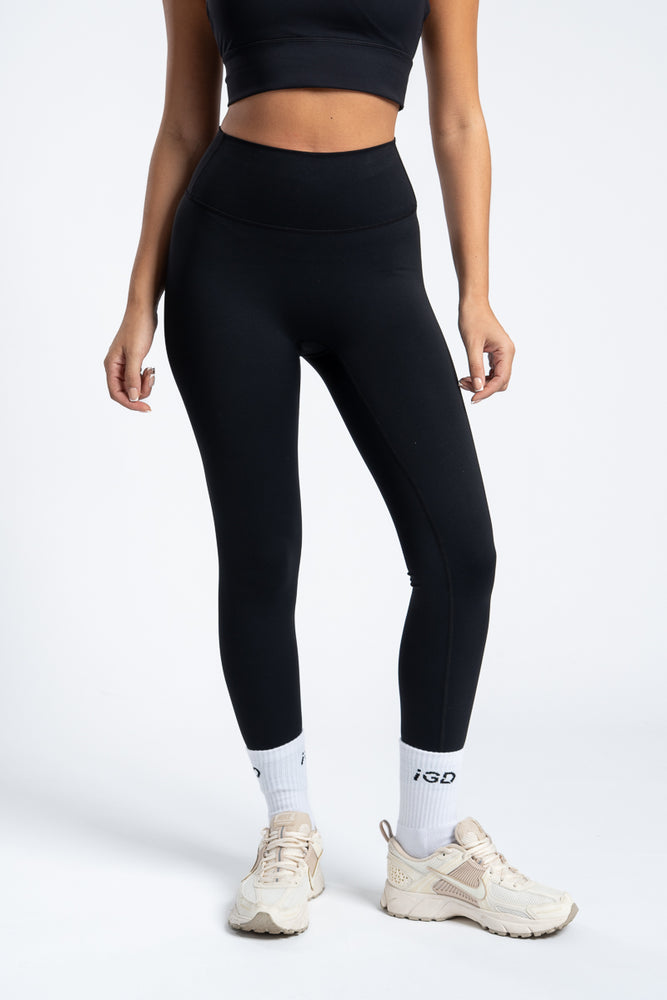 
                  
                    IGD Sport Black Seamless Legging
                  
                