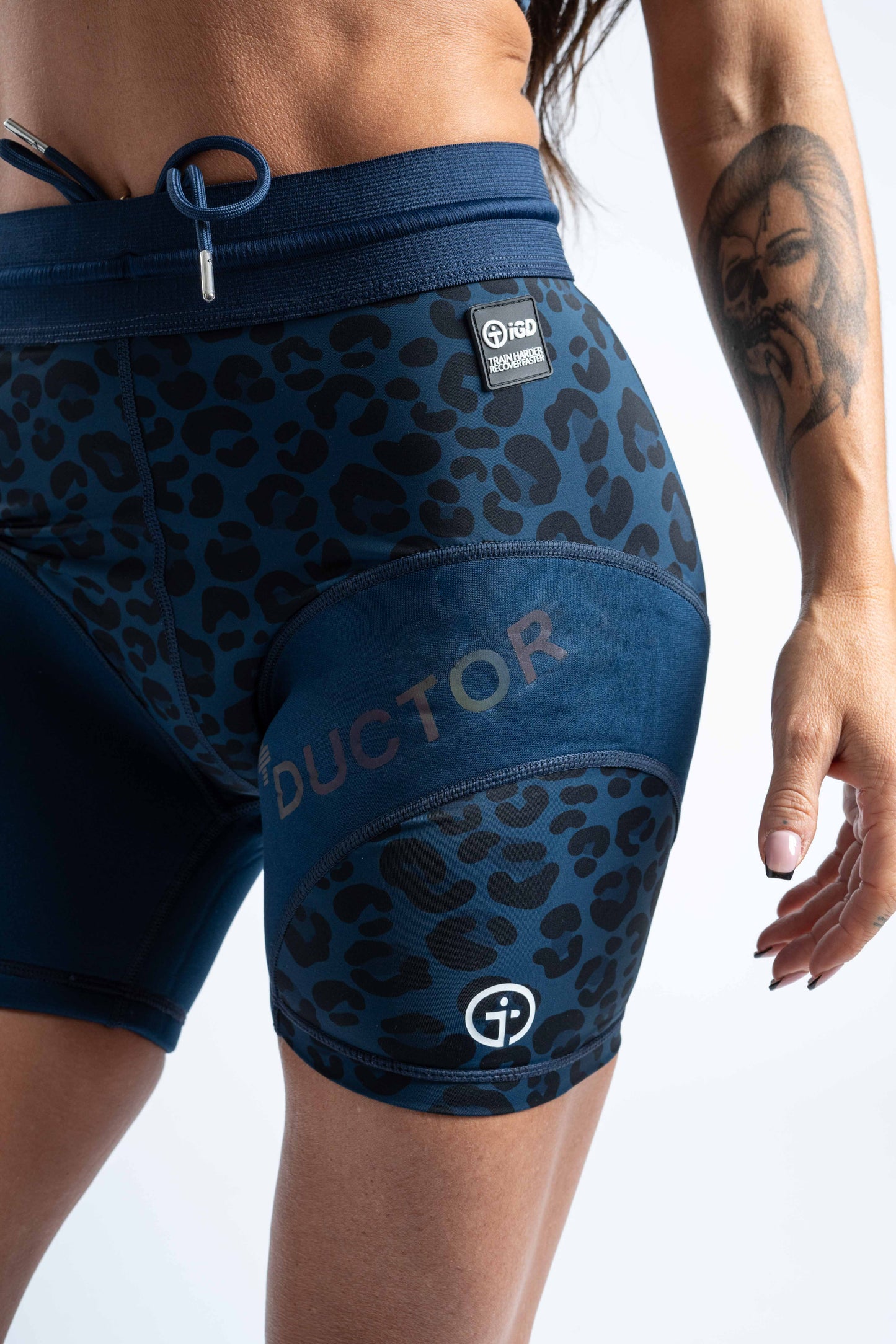 Leopard Compression Shorts DUCTOR Shorts Vent Detail